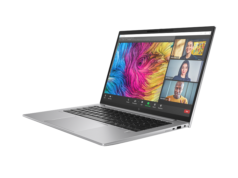 ZBook Firefly 14 G11 Mobile Workstation PC NouvelleSilver NT IRcam nonODD FPR ME CoreSet FrontLeft M1565401 12394